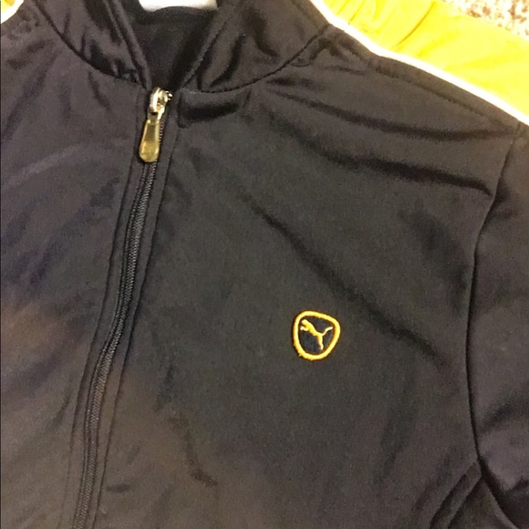 🔥🔥 Vintage Short sleeved dark blue and gold Puma track jacket - Picture 2 of 7